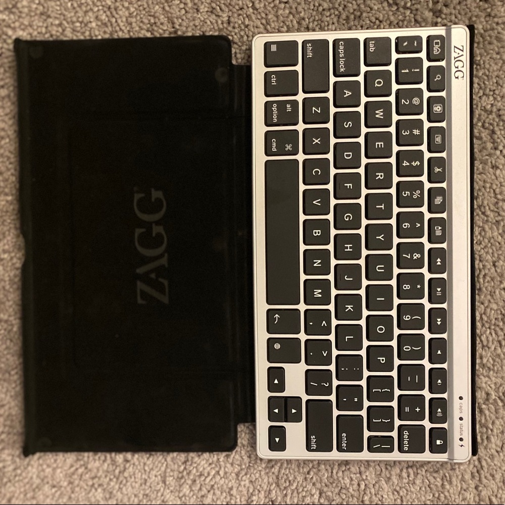 Zagg Wireless Keyboard And Protective Case - image 1